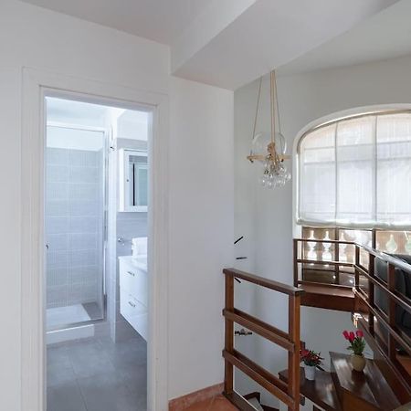 Penthouse With Jacuzzi On Private Terrace In Trastevere Rom Exteriör bild