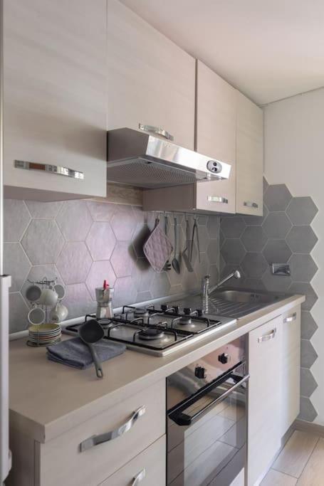 Penthouse With Jacuzzi On Private Terrace In Trastevere Rom Exteriör bild